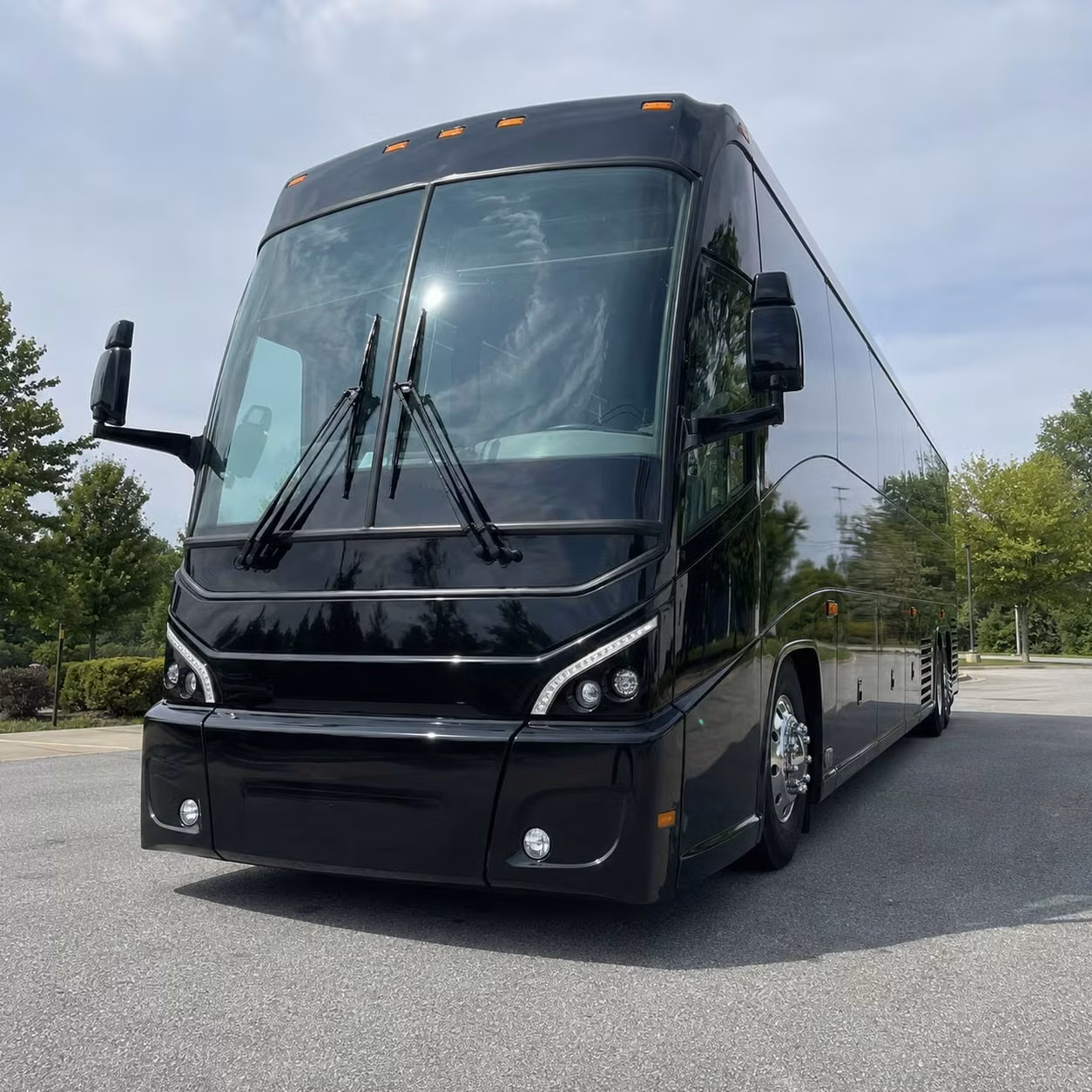 sports team fan charter bus rentals in frisco